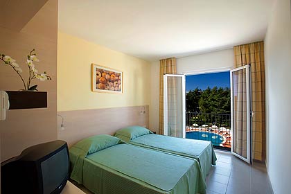 LUNA ISLAND HOTEL****, JAKIŠNICA – PAG - Najbolje u Hrvatskoj 