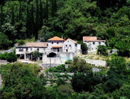 ZAŠTIĆENI KRAJOLIK KONAVOSKI DVORI, SKLOP MLINICA I STUPA NA RIJECI LJUTOJ - Najbolje u Hrvatskoj 