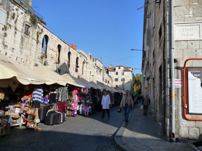 ZELENA TRŽNICA STARI PAZAR, SPLIT - Najbolje u Hrvatskoj 