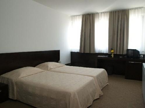 Doživite avanturu na Cetini kroz hotel Sveti Mihovil***, 441 kn za 2 noći - Najbolje u Hrvatskoj 