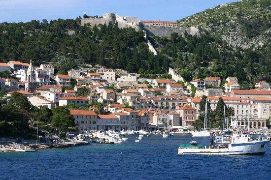 OTOK HVAR – NAJSUNČANIJI OTOK JADRANA - Najbolje u Hrvatskoj 