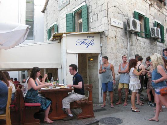 KONOBA FIFE, SPLIT - Najbolje u Hrvatskoj 