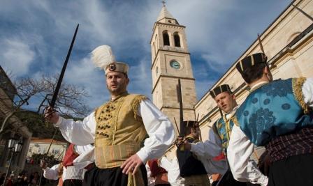 KUMPANIJA – VITEŠKA IGRA S MAČEVIMA, SMOKVICA, OTOK KORČULA, 02.02.2017. - Najbolje u Hrvatskoj 